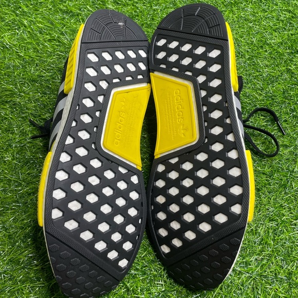 adidas NMD R1 Thunder Size Men's 11.5 (WORN ONCE WITH BOX) - Picture 6 of 8